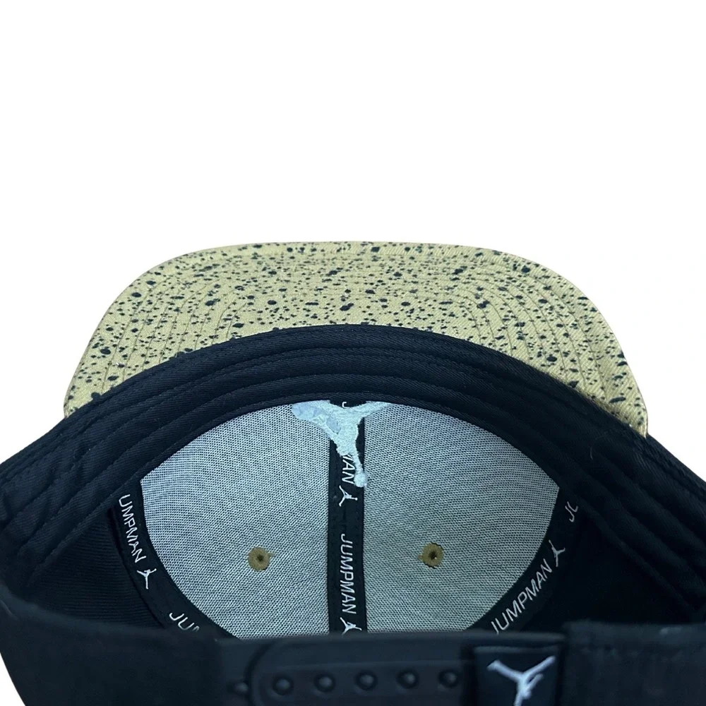 Nike Air Jordan Youth Snapback Hat Black Gold Speckled Jumpman Flat Bill Cap